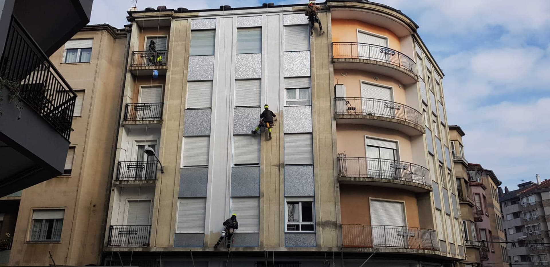 Galería de Coaltura - Trabajos verticales en Ourense